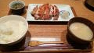 半個室を選ぶよりオープンスペースの方が良い感じです。 