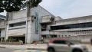 1966年築の複雑な形の建物