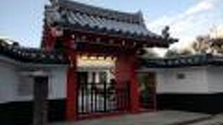 赤門の寺