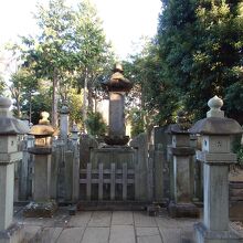 豪徳寺井伊直弼の墓