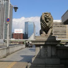 土佐堀川に架かる難波橋