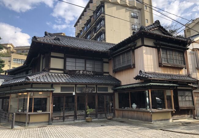 九谷焼窯元須田菁華 クチコミ・アクセス・営業時間|山代温泉 九谷焼窯元須田菁華 クチコミ・アクセス・営業時間|山代温泉