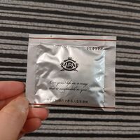 部屋に置いてあるインスタントコーヒー