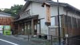 此処から白山洞門が眺められる。