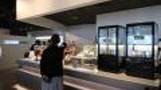 現在持ち込み飲食はできません