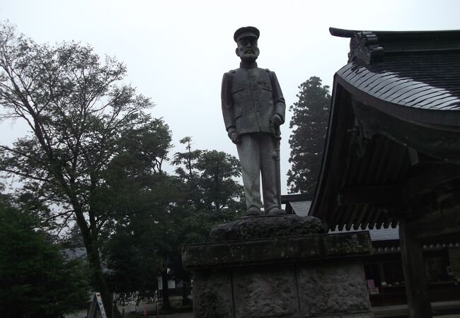 自然の中の乃木神社