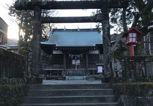 小さな神社