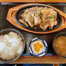 豚バラ焼き定食