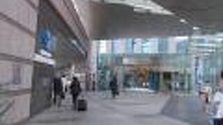 いくつかの高層ビルが集まっています。