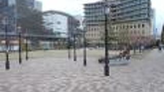 みなとパーク芝浦の施設がに隣接する公園です「。