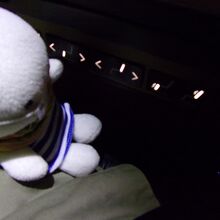 リクライニングは電動。