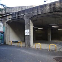 西青山駅