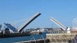 歩行者専用跳ね橋