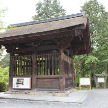 「三井の晩鐘」のある鐘楼