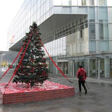 にぎやか広場のXmasツリー