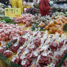 勿論、野菜も新鮮でやすい！