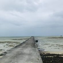 寒空の桟橋