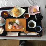 お昼の刺身定食がおすすめ