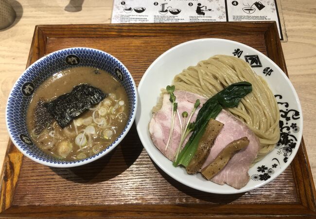 別邸 たけ井 なんばラーメン一座店