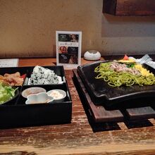 瓦蕎麦定食。かなりコスパよし。