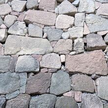 石川門枡形の左側の石垣