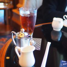 息子はアイスミルクティー