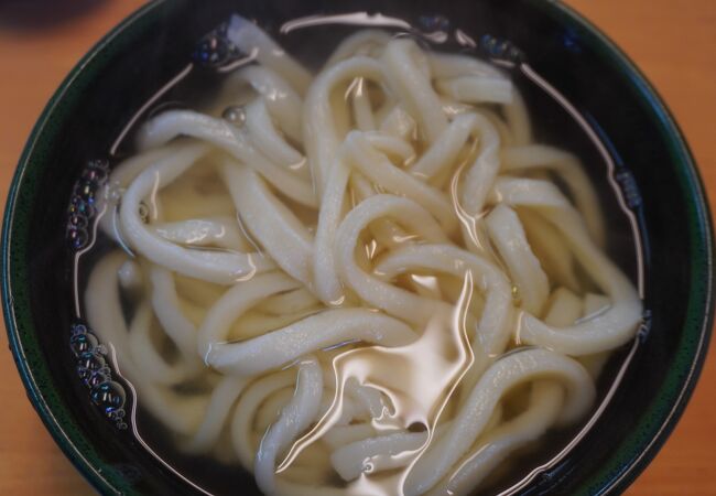 ここが食べログのうどん100名店だとはだれも気が付かないかな