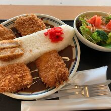 特盛空カツカレー(期間限定)