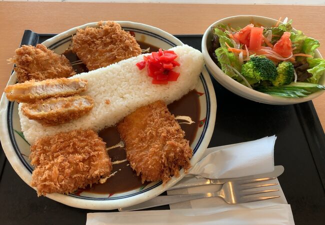 期間限定の特盛空カツカレーを食べに