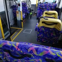 バスの車内