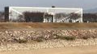 建築家　安藤忠雄設計の狭山池博物館