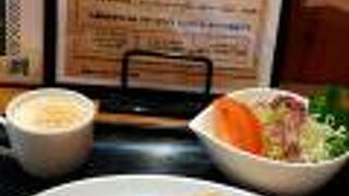 ピネライス!　【キッチンゴン】コーンスープが美味しい。
