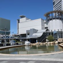 高松駅からターミナルビルへ向かう入口