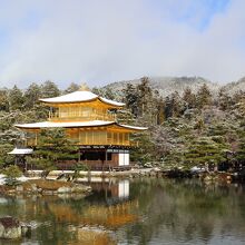 金閣寺雪景色