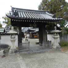 旧常福寺表門