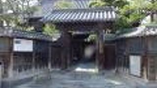 兎に角広い家です。