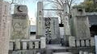 歴代横綱の名前が刻まれています。