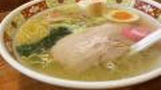 大本命の塩ラーメンがおいしい