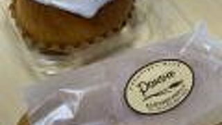 小さいお店だがリーズナブルで味良しパン屋さん