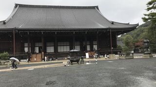 法然上人の御影を祀る本堂