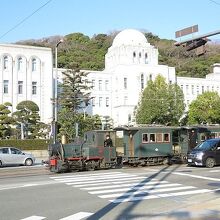 坊っちゃん列車と一緒に