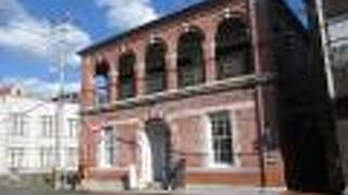 クリニックとして現役の建物でした。