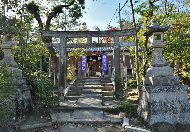 薪神社