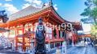 境内は拝観無料。