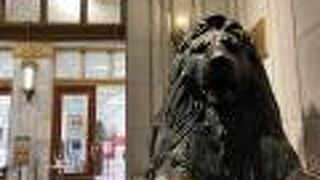 夕暮れの日本橋三越はいい感じ