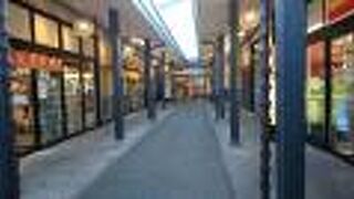 程よいサイズのパーキングエリア