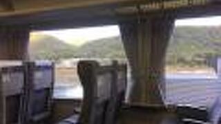 窓が広め。高所恐怖症にはきつい？