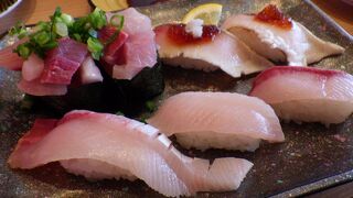 寒ぶりが脂がのっていてとても美味しかった