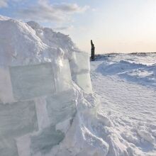 氷で造られたなんだか不明のものがありました。