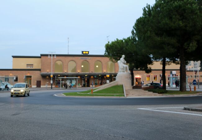 ラヴェンナ駅